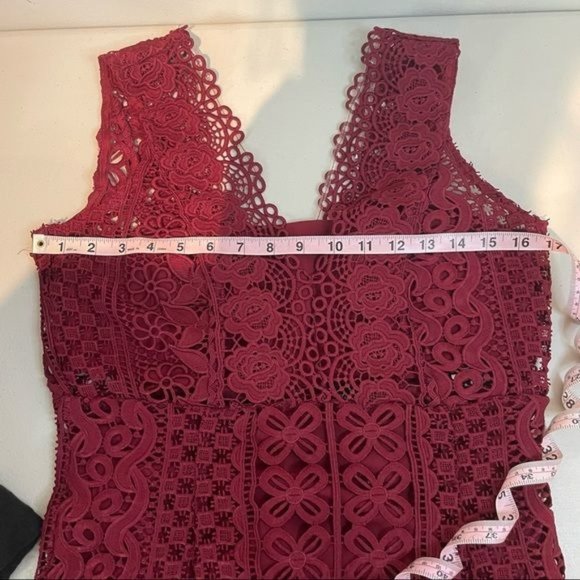 BARDOT ODYSSEY CROCHET LACE V NECK SLEEVELESS BODY CON DROP HEM MERMAID COCKTAIL - Picture 7 of 9